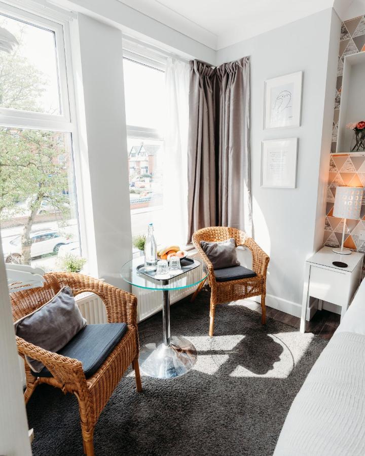 Sweet Suites Lytham リザム・セント・アンズ エクステリア 写真